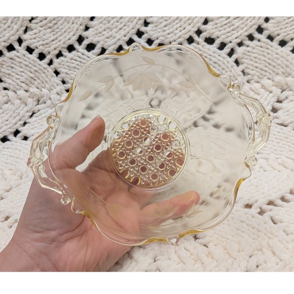 Vintage Lancaster Yellow Uranium Glass Bowl Etched Leaf Pattern Double Handle - Picture 3 of 8